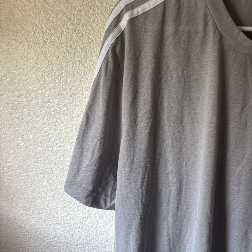 Adidas T-Shirt Mens Size XL Gray 3-Stripe Short Sleeve - Picture 4 of 16